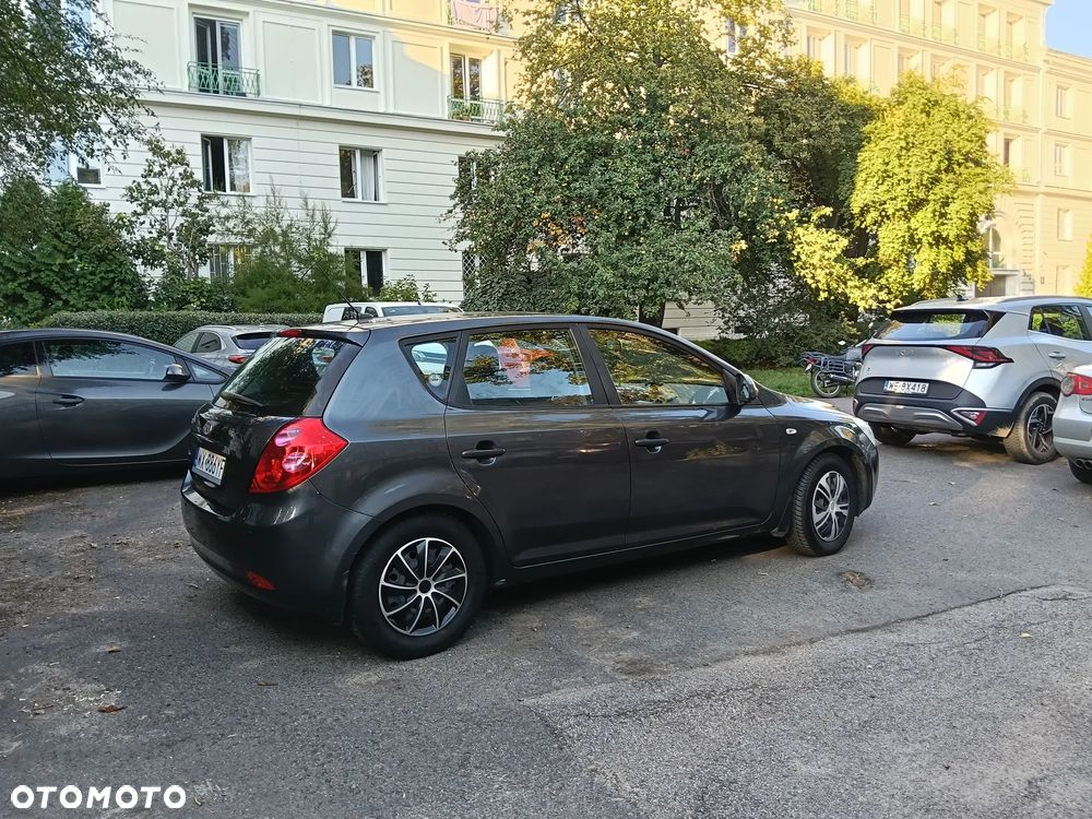Kia Ceed - 18