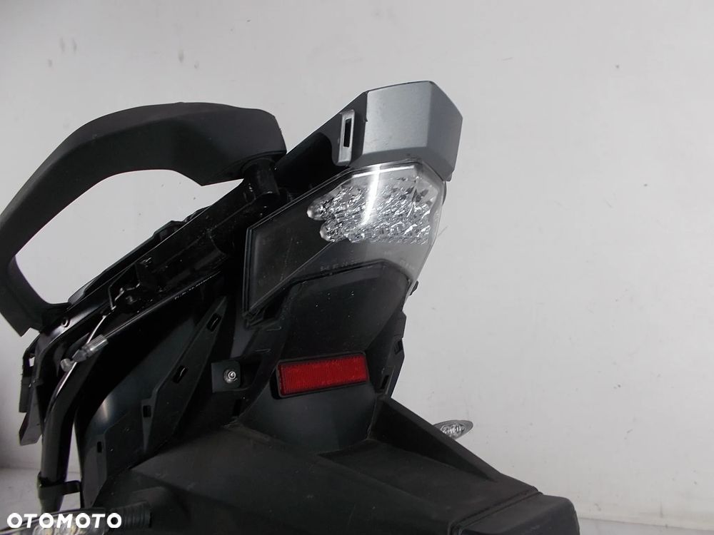 Ogon błotnik stelaż lampa LED BMW C Evolution - 8