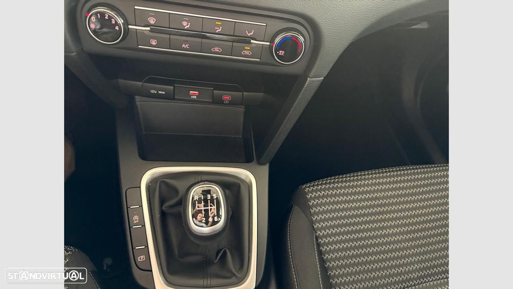 Kia XCeed 1.0 T-GDI Dynamic - 19