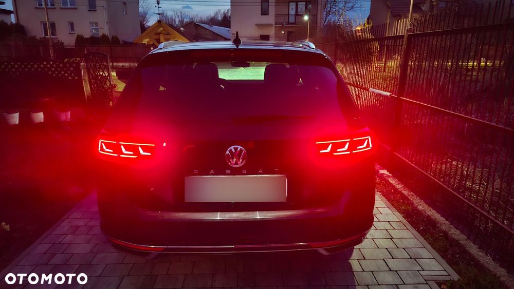 Volkswagen Passat 2.0 TDI SCR DSG Elegance - 23