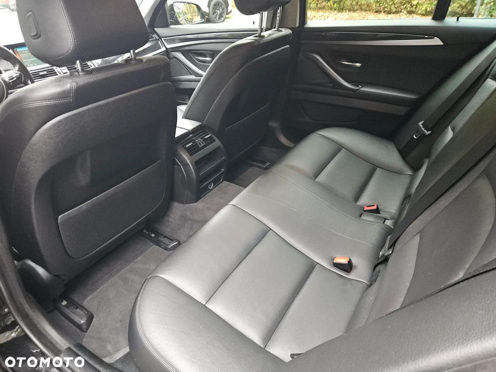 BMW Seria 5 520d Luxury Line - 19