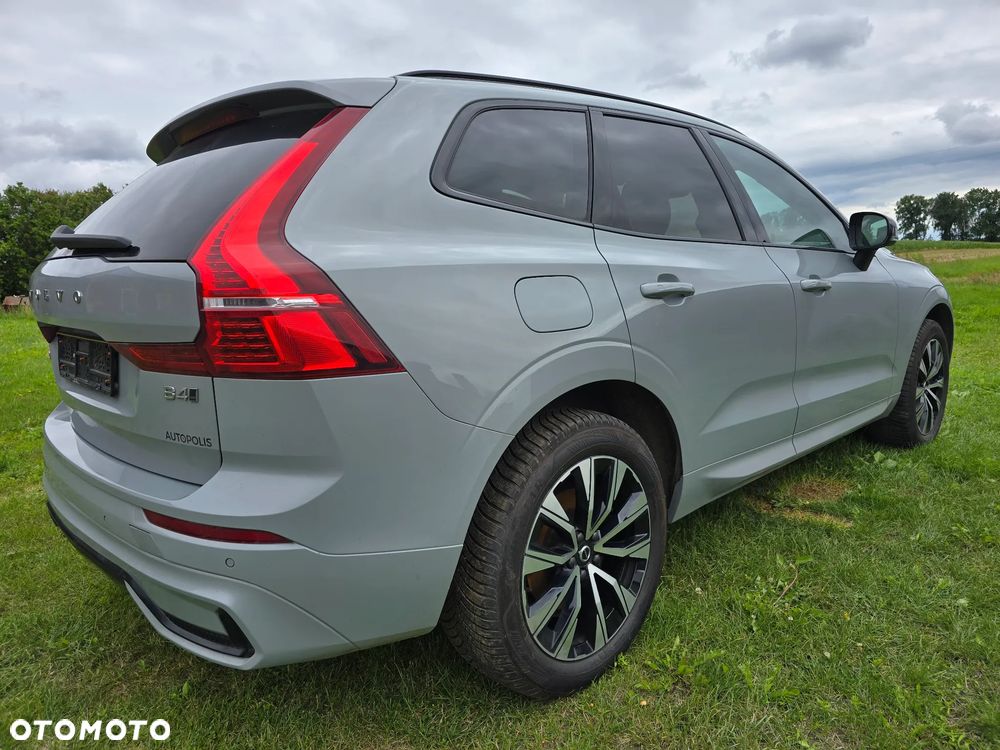 Volvo XC 60 B4 D AWD Plus Dark - 10