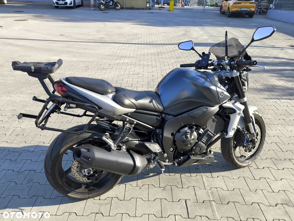 Yamaha FZ - 6