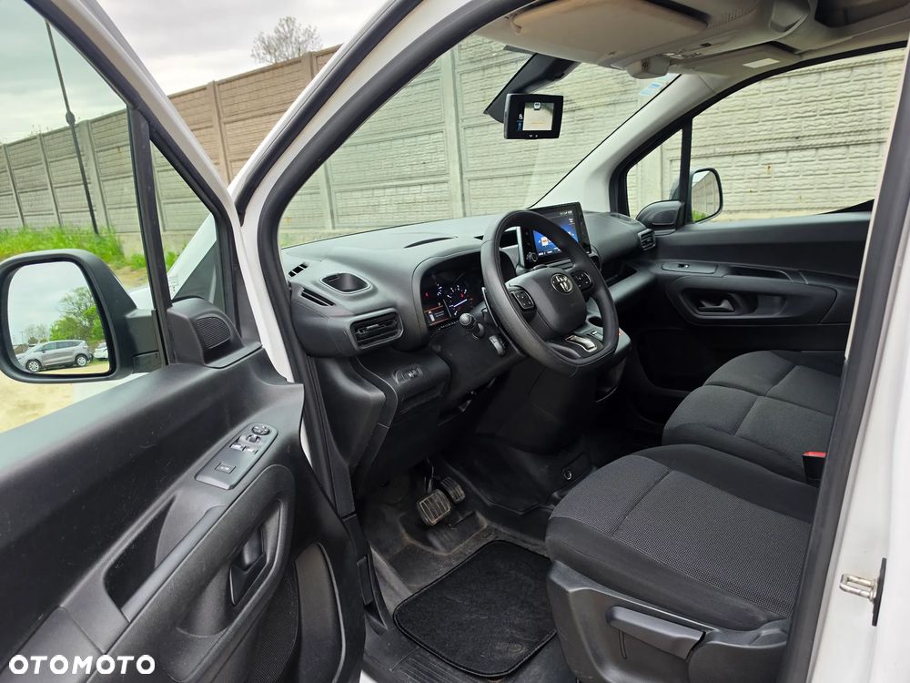 Toyota Proace City - 7