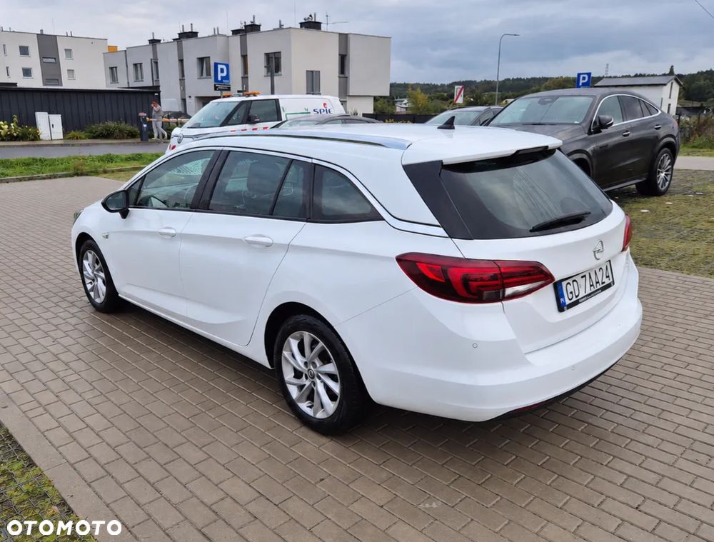 Opel Astra 1.5 D Start/Stop Automatik Elegance - 2