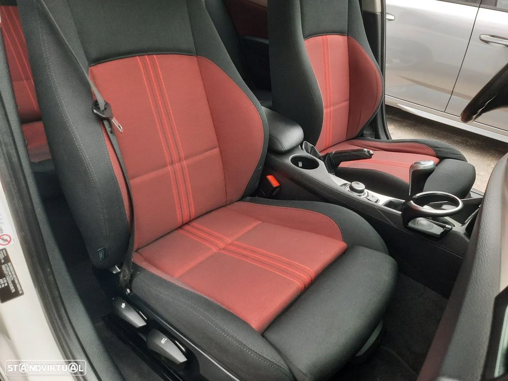 BMW X1 18 d xDrive Line Sport - 27