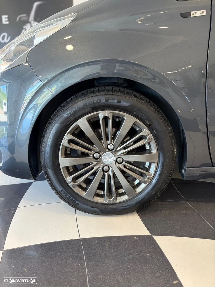 Peugeot 208 1.6 BlueHDi Style - 8