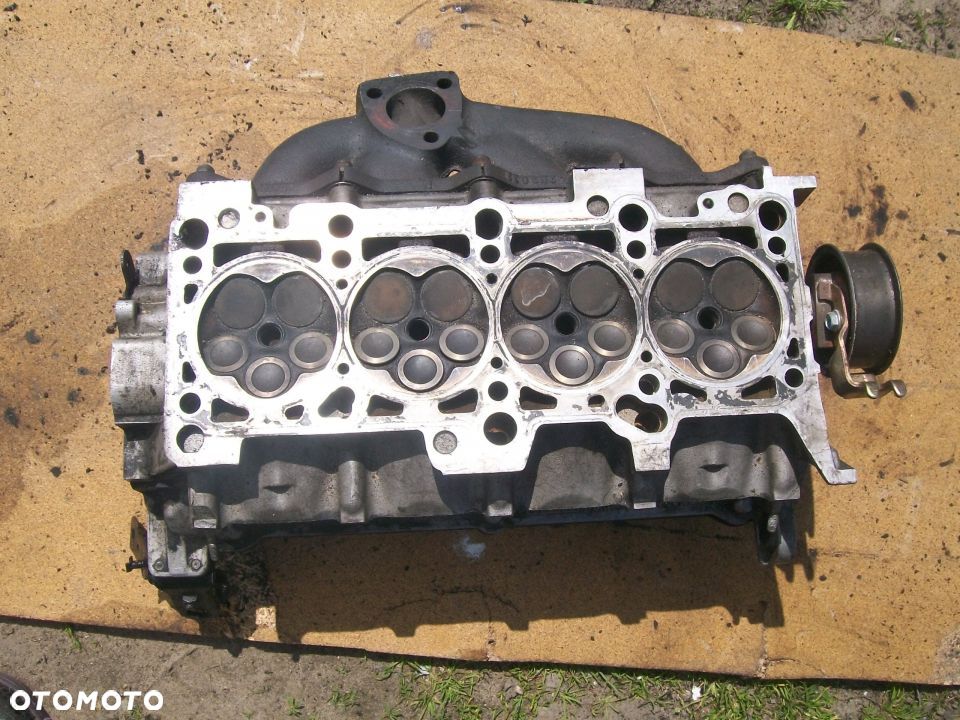 głowica audi a3 golf 1,8 058103373A - 2