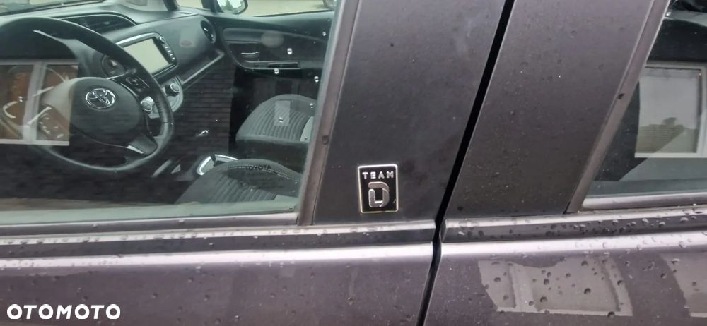 Toyota Yaris 1.5 VVT-i Team Deutschland - 10