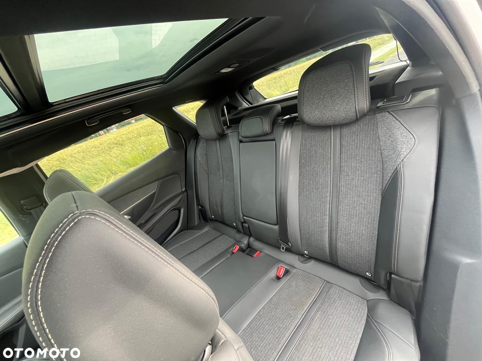 Peugeot 3008 PureTech 130 Stop & Start GPF Allure - 13