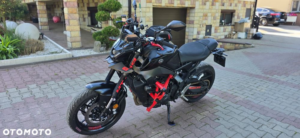Yamaha MT - 4
