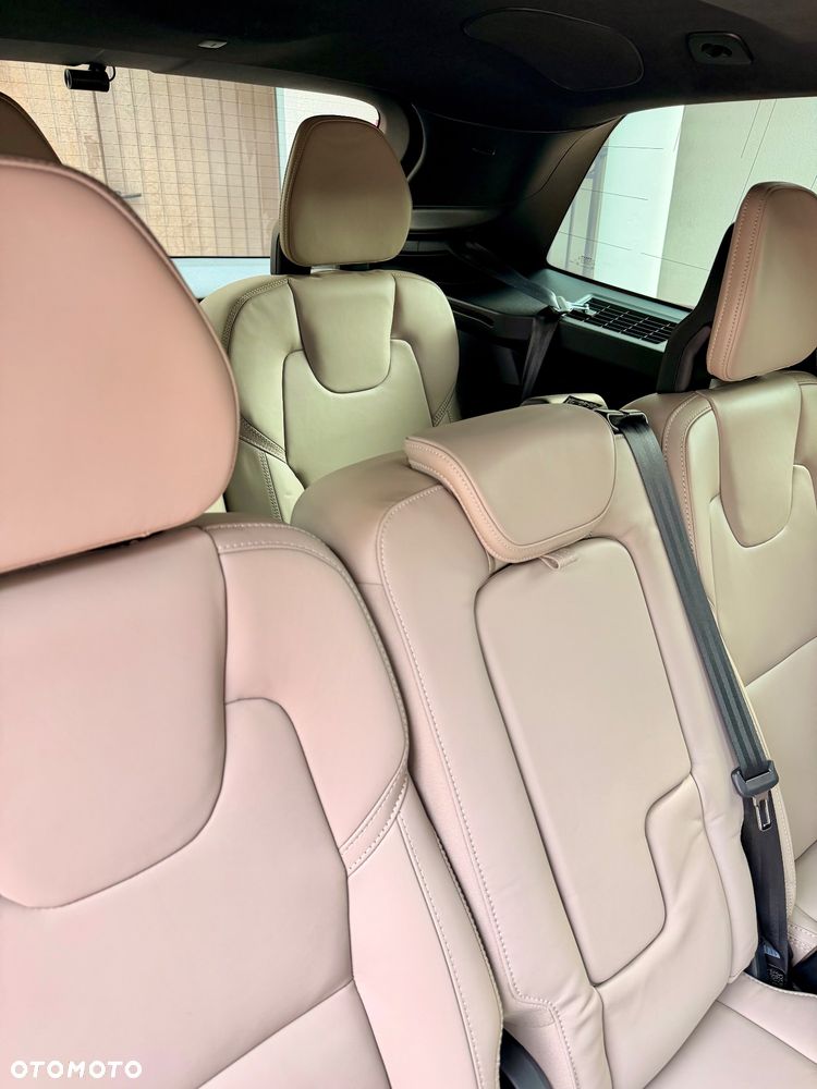 Volvo XC 90 - 10
