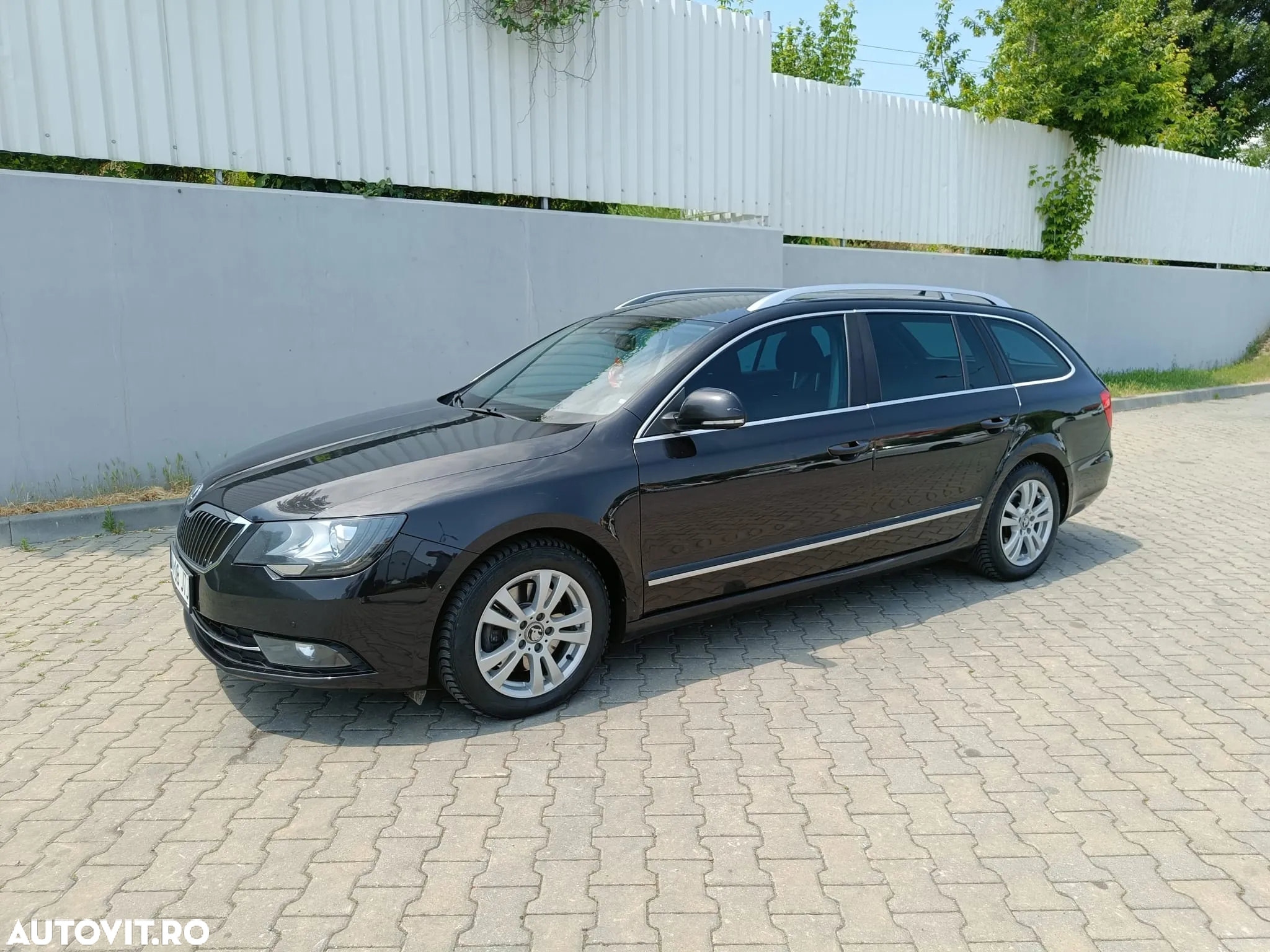 Skoda Superb 2.0 TDI DSG Elegance - 2