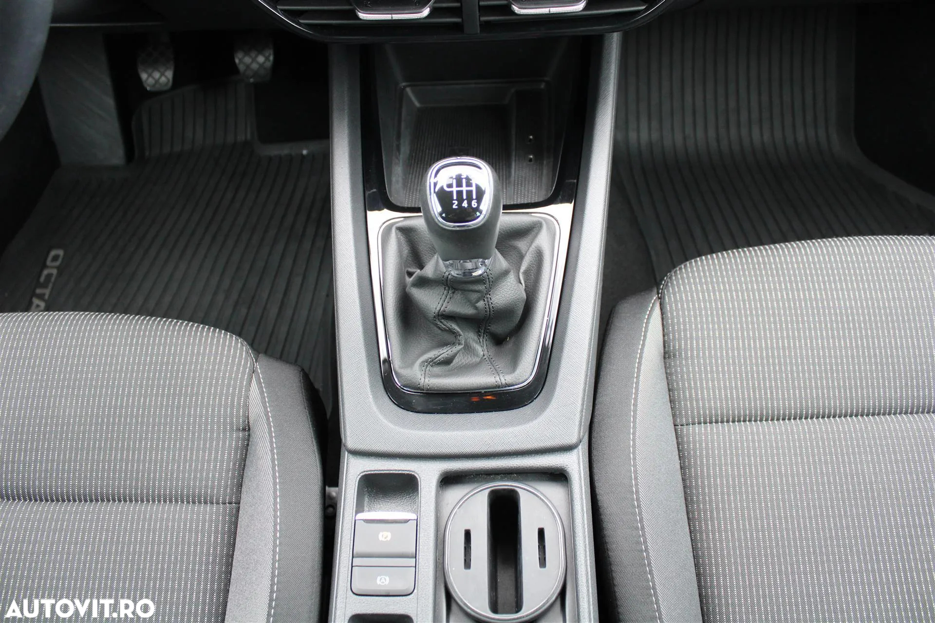 Skoda Octavia 2.0 TDI Ambition - 19