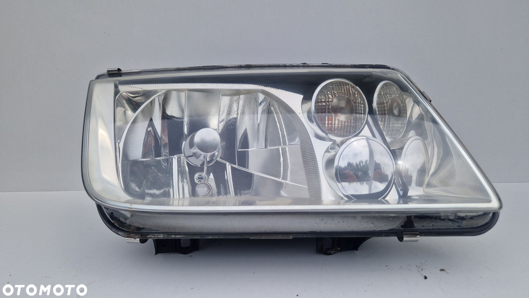 VW BORA LAMPA PRZÓD PRZEDNIA PRAWA EUROPA - 3
