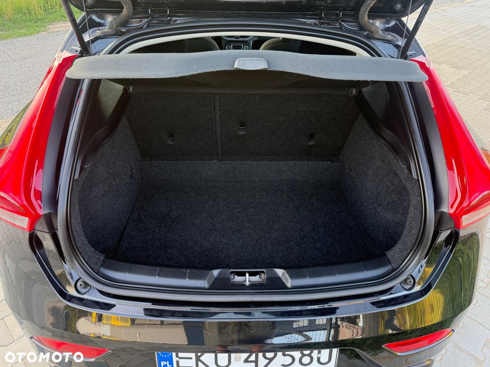 Volvo V40 - 28