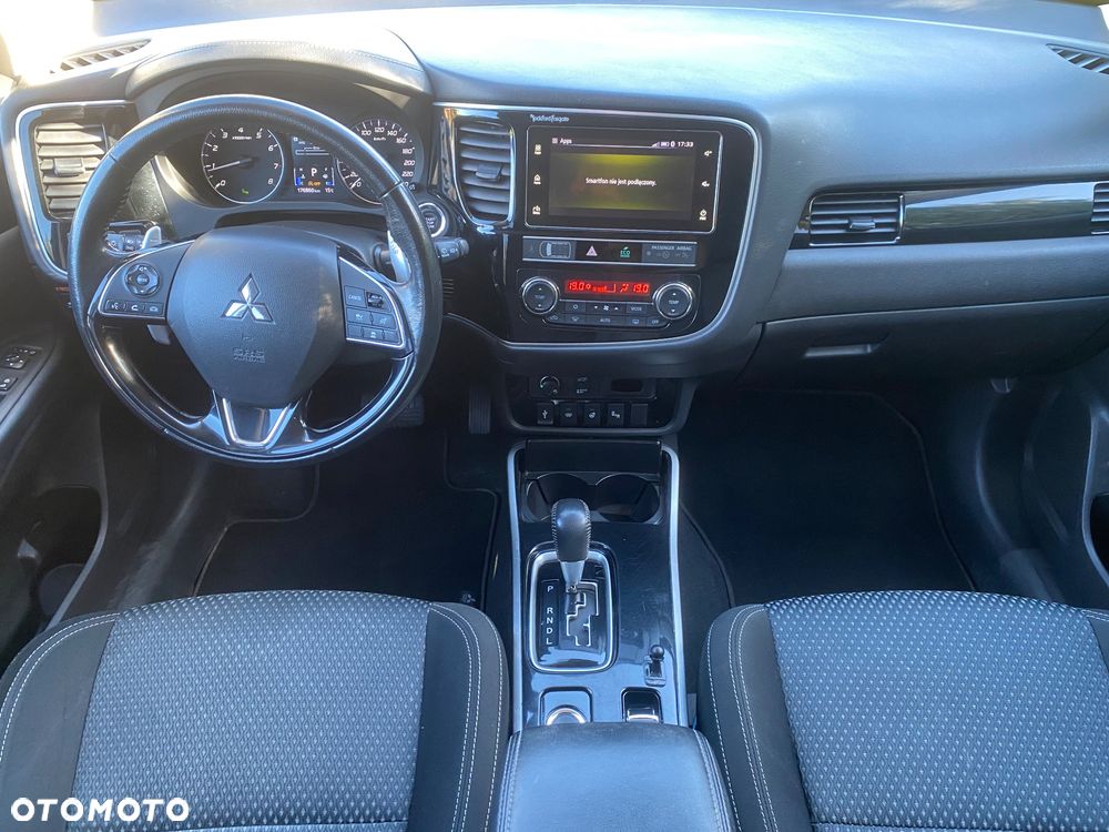 Mitsubishi Outlander 2.0 Intense + 4WD CVT - 13