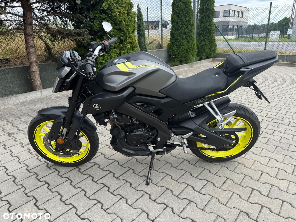 Yamaha MT - 12