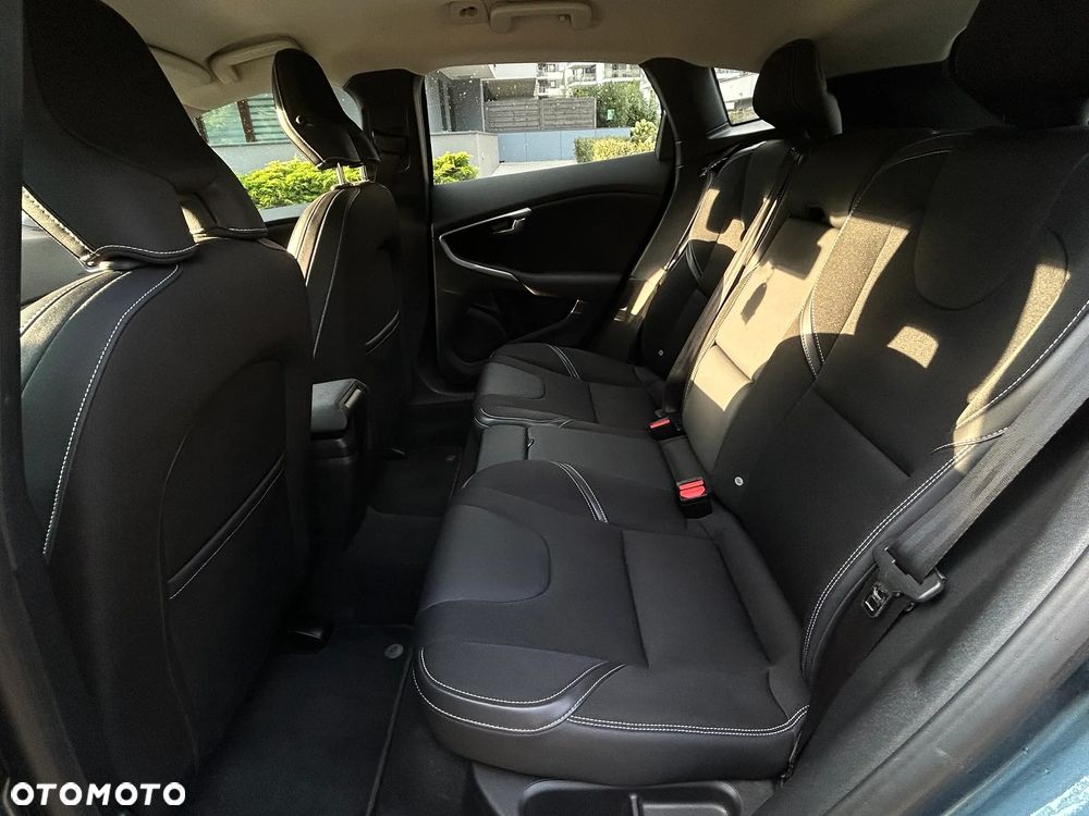 Volvo V40 - 15