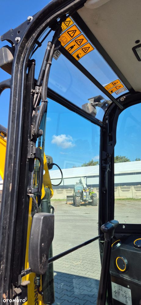 JCB 15C-1 - 10