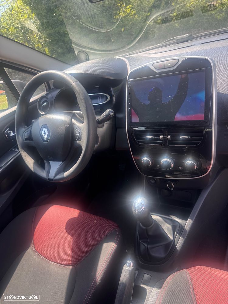 Renault Clio 1.2 SE Storia Confort - 12