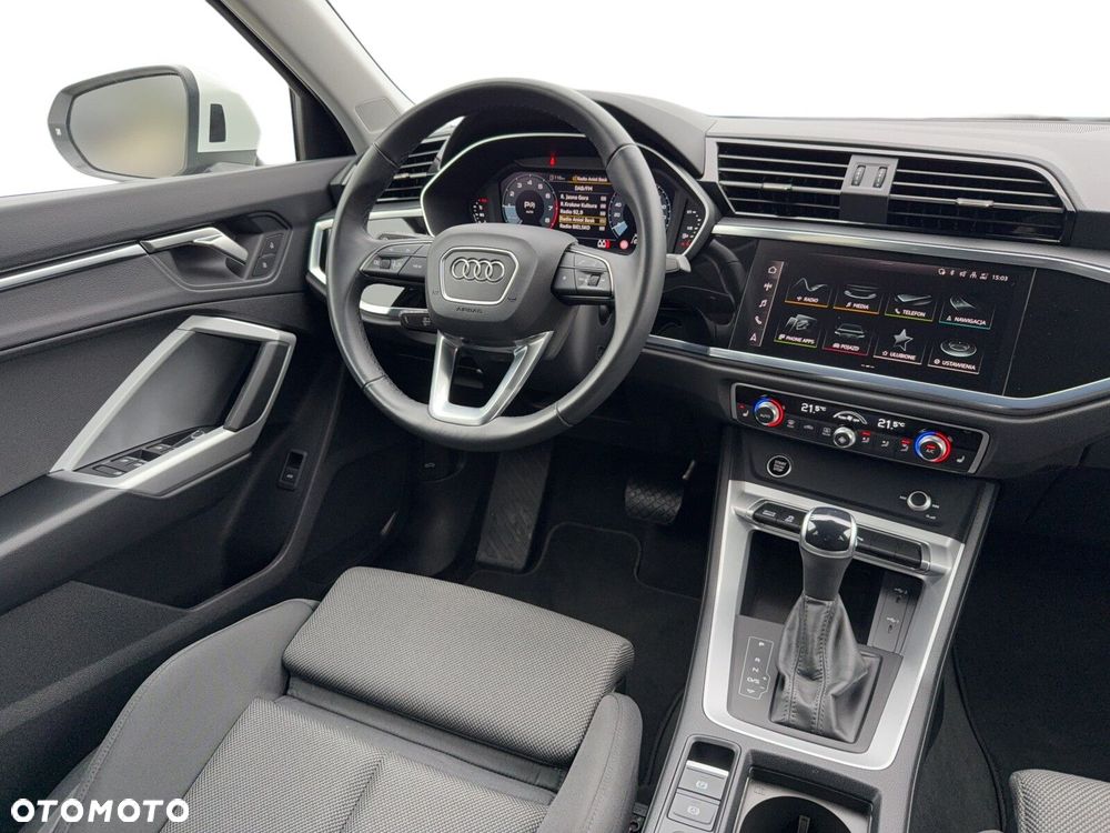 Audi Q3 Sportback - 16