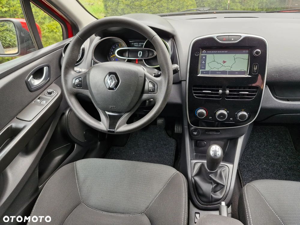 Renault Clio 1.2 16V 75 Life - 10