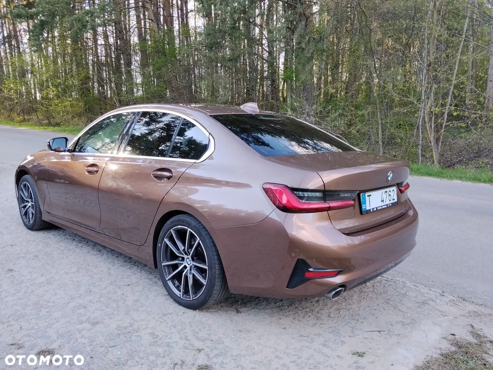 BMW Seria 3 318d Luxury Line - 4