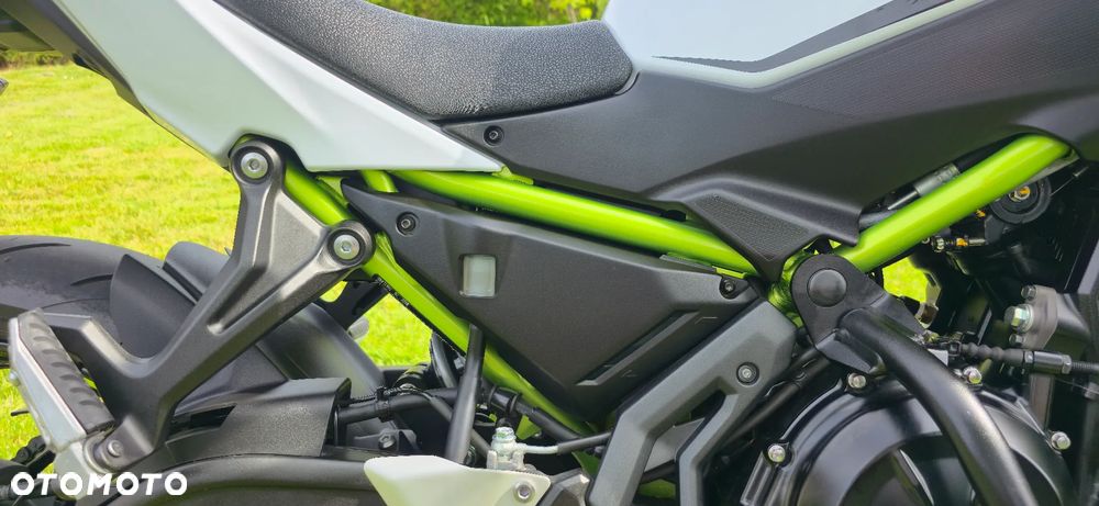 Kawasaki Z 650 - 10