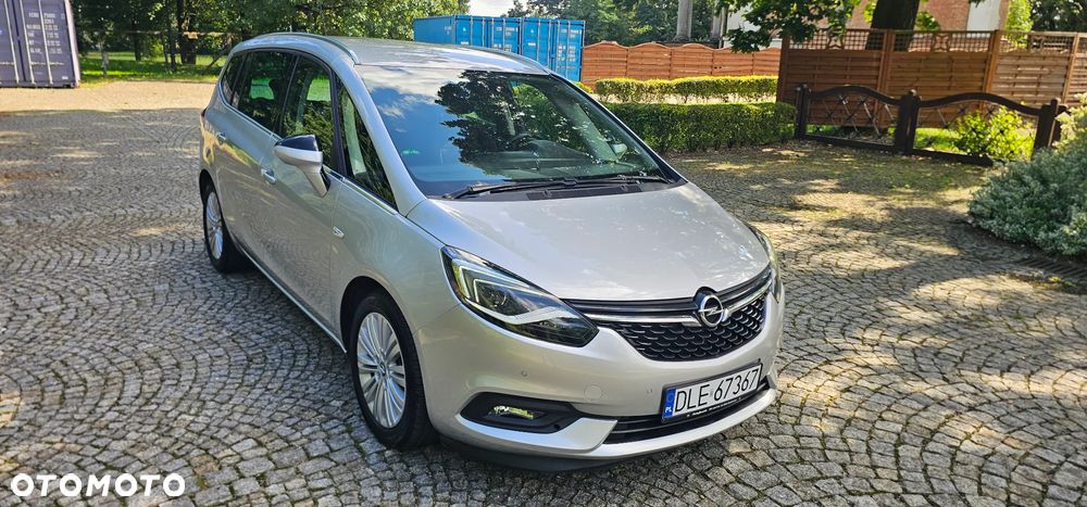 Opel Zafira - 2