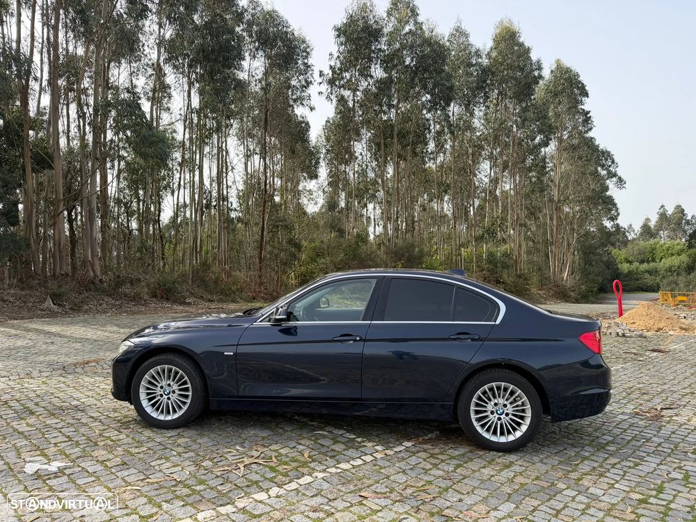 BMW 318 d Line Luxury - 3