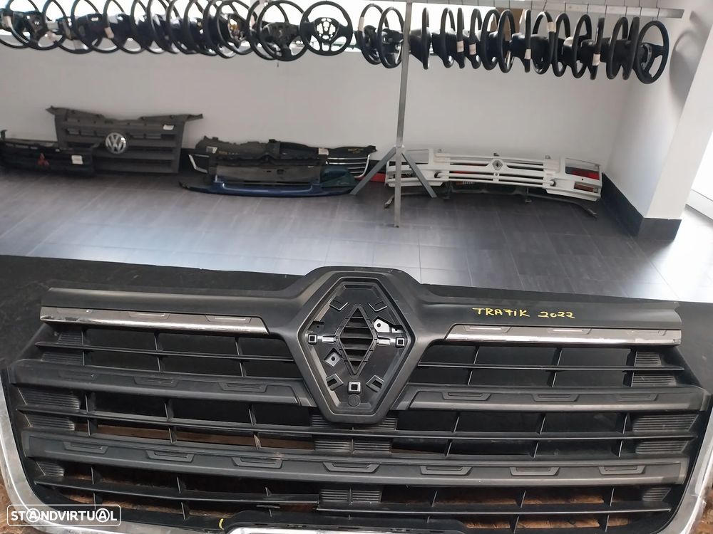 Grelha Renault Trafic III Ref: 623103743R - 2