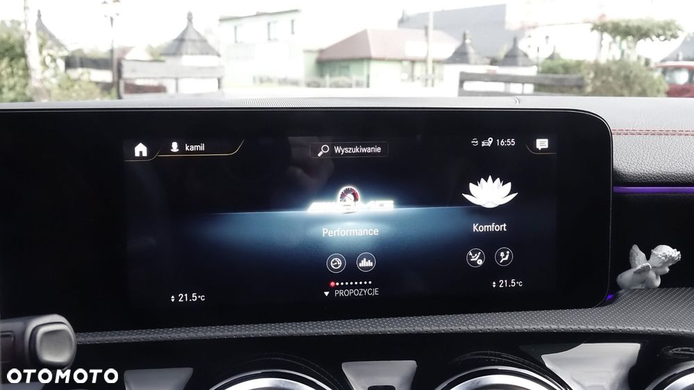 Mercedes-Benz CLA - 36