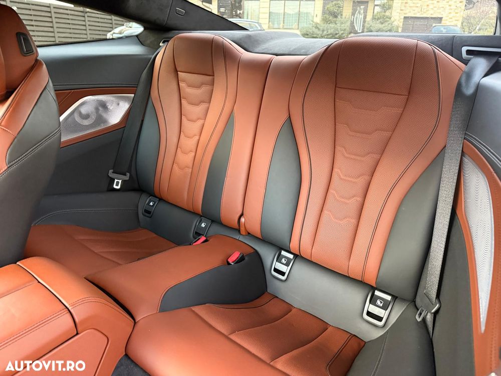 BMW Seria 8 - 38