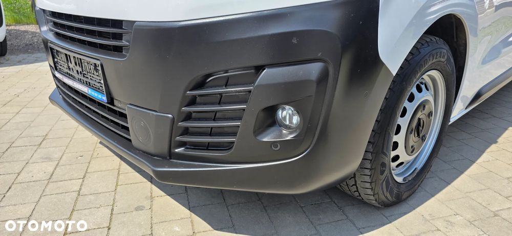 Opel VIVARO L3H1 2.0 145KM AUTOMAT 8-biegów - 4