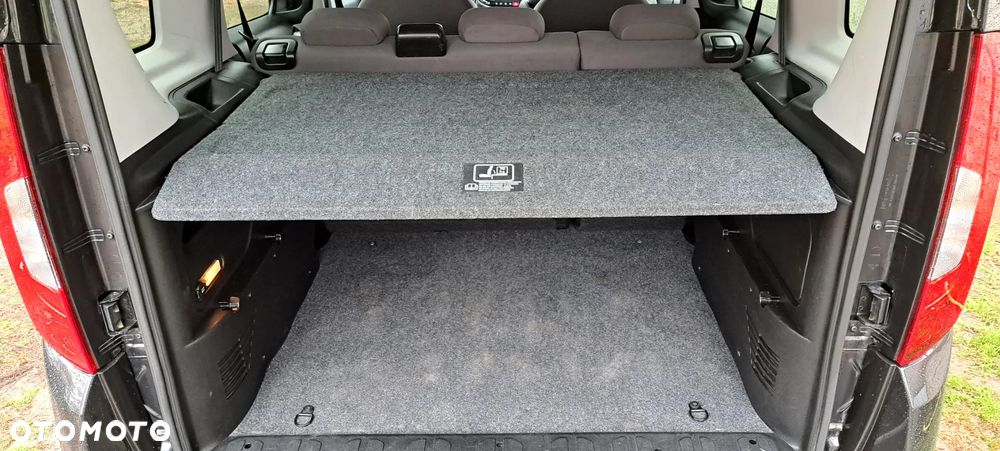 Fiat Doblo 1.4 T-Jet 16V Emotion - 11