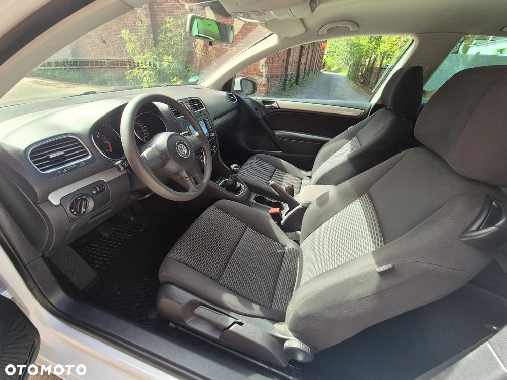 Volkswagen Golf 2.0 TDI Comfortline - 6