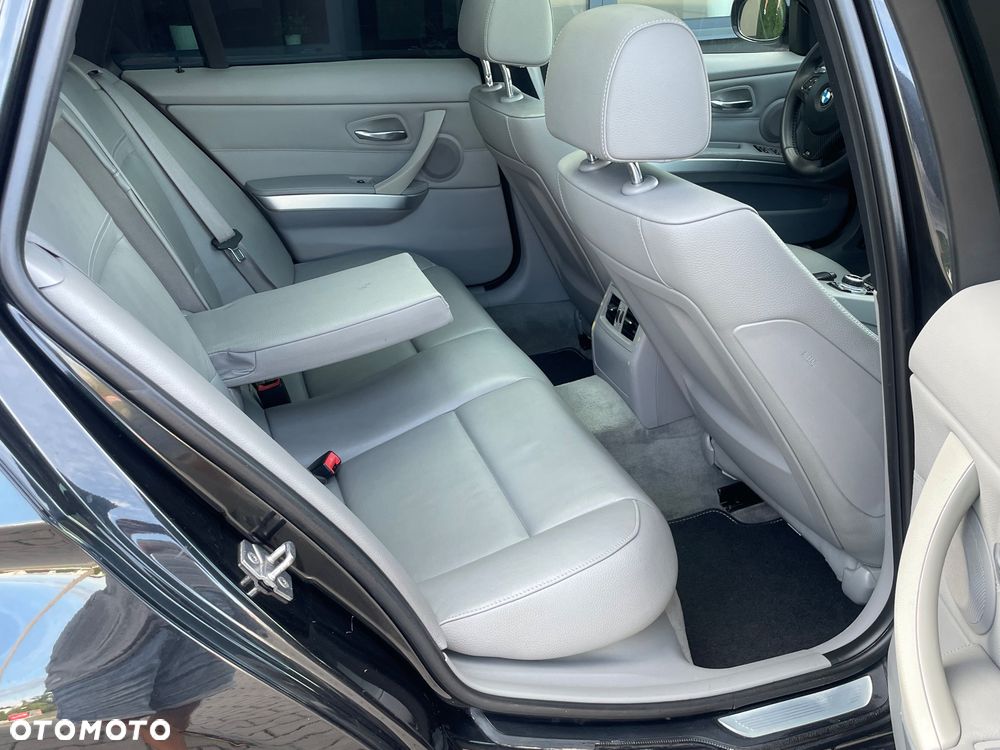 BMW Seria 3 - 24