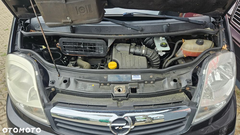 Opel Vivaro - 14