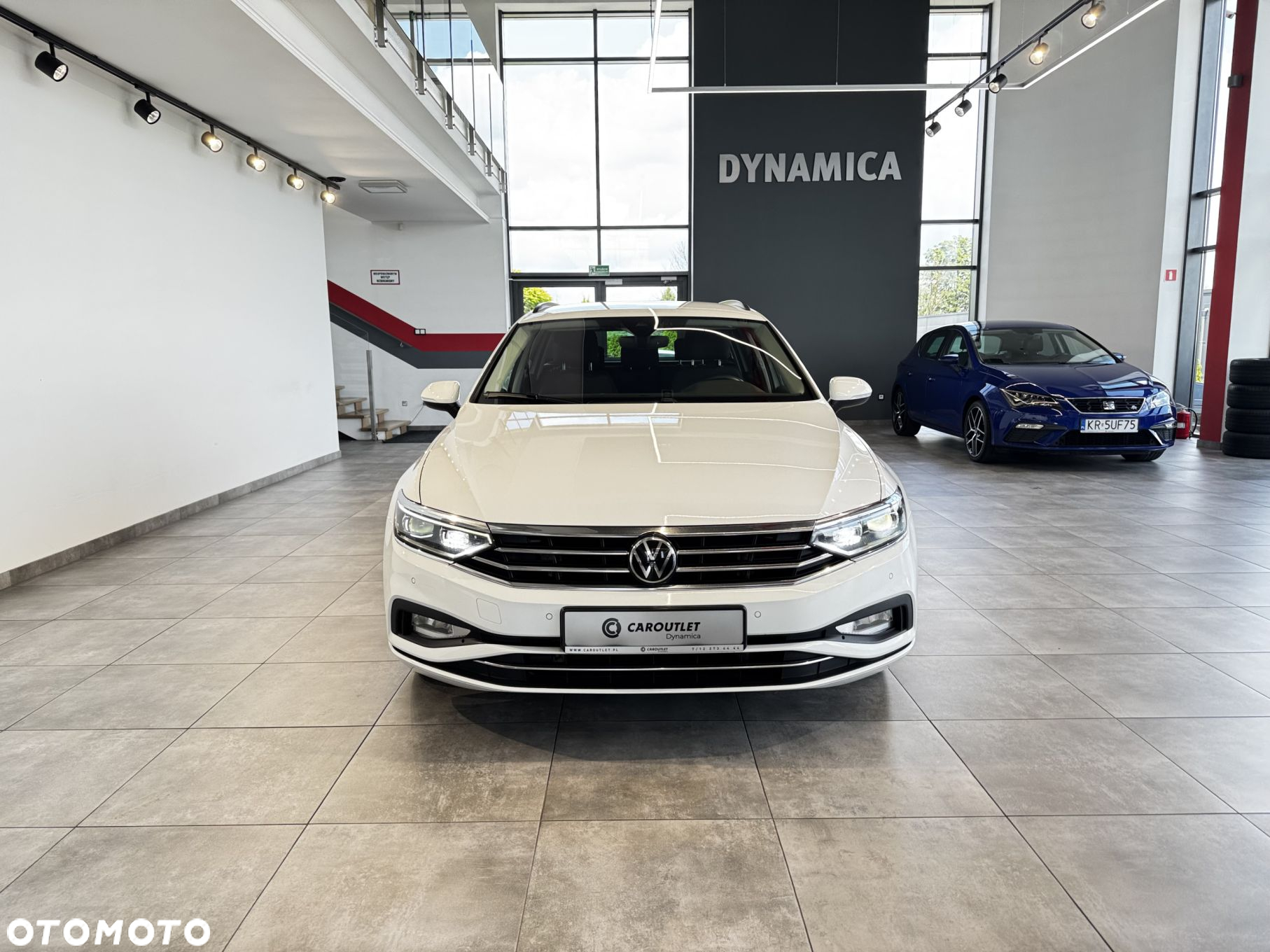 Volkswagen Passat - 4