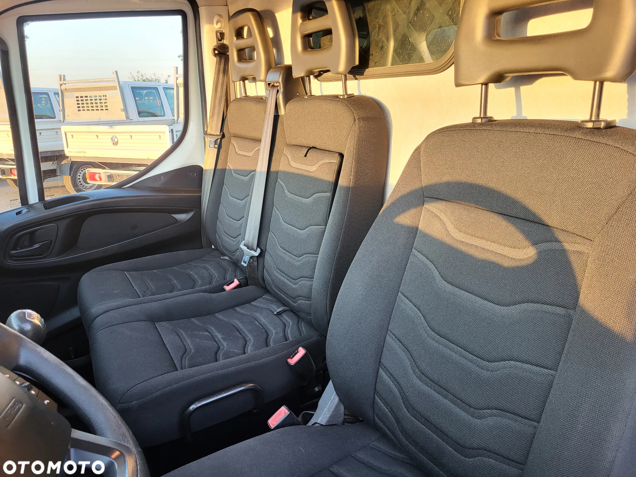 Iveco Daily blaszak zabudowa warsztatowa klima sprowadzony super stan - 16