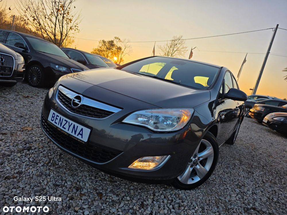 Opel Astra - 25