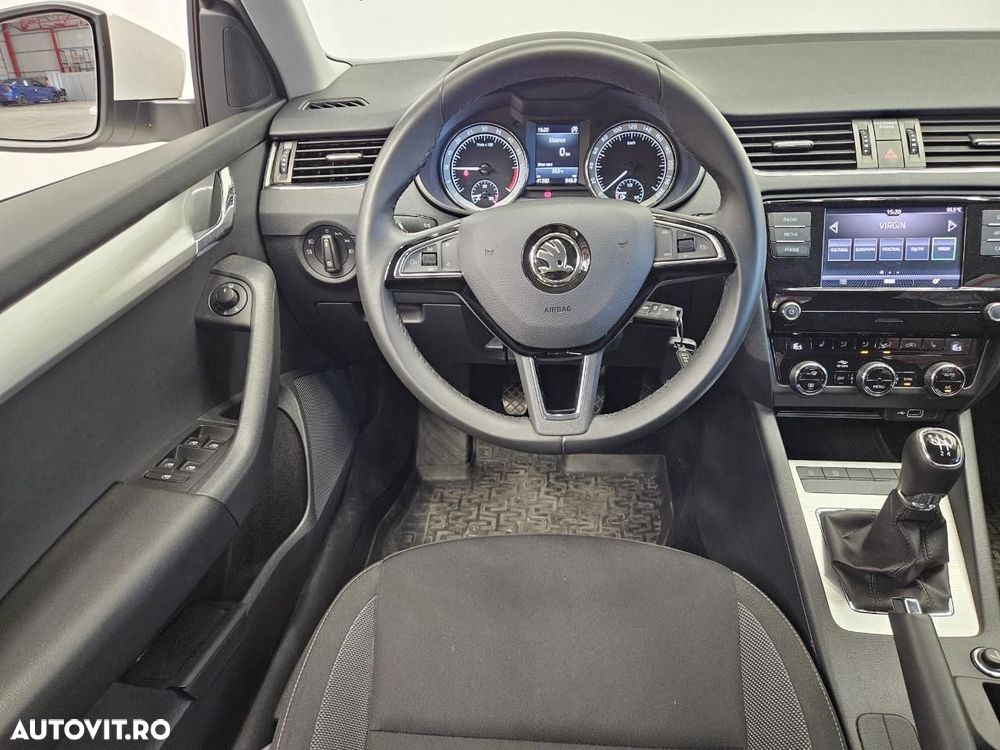 Skoda Octavia - 10
