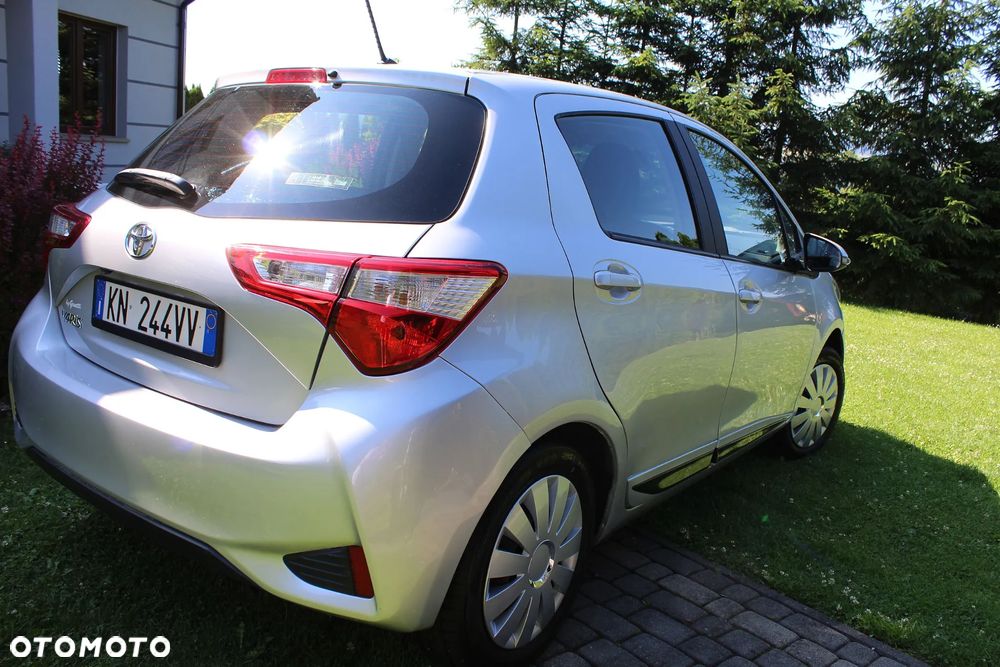 Toyota Yaris 1.0 VVT-i Comfort mit Design-Paket - 27