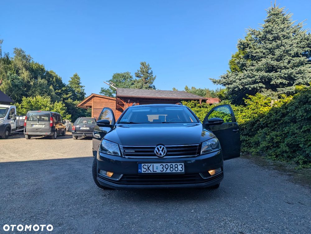 Volkswagen Passat 1.6 TDI Trendline - 4