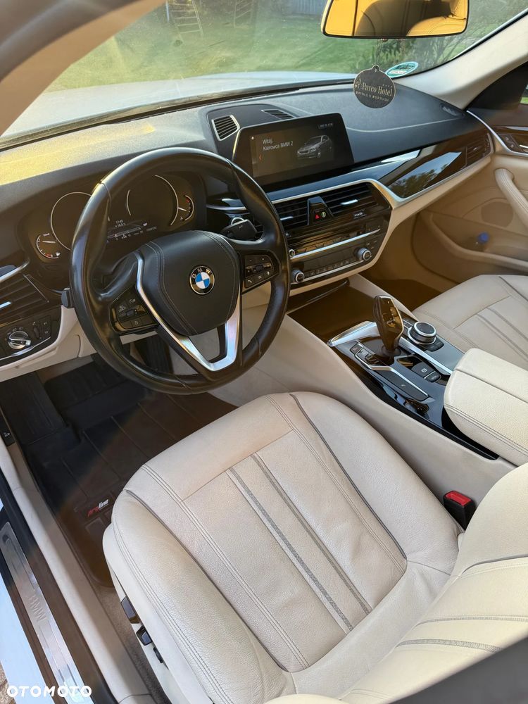 BMW Seria 5 520d - 17