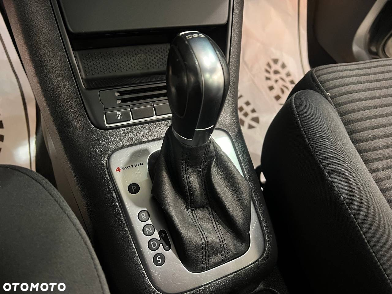 Volkswagen Tiguan 2.0 TSI 4Mot Sport DSG - 28