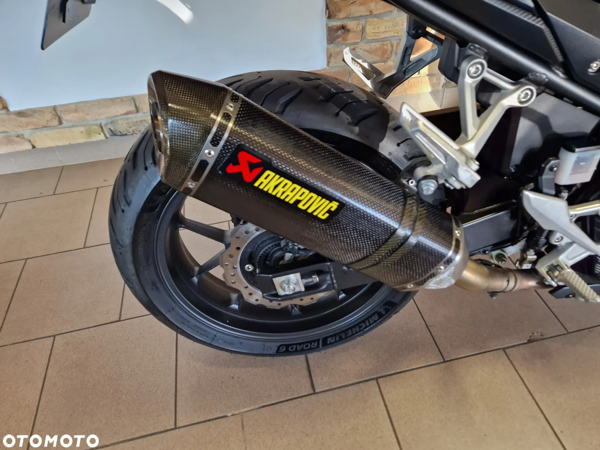 Honda Hornet - 4