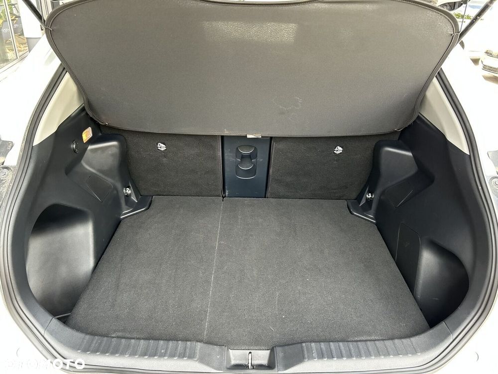 Toyota Yaris Cross - 21