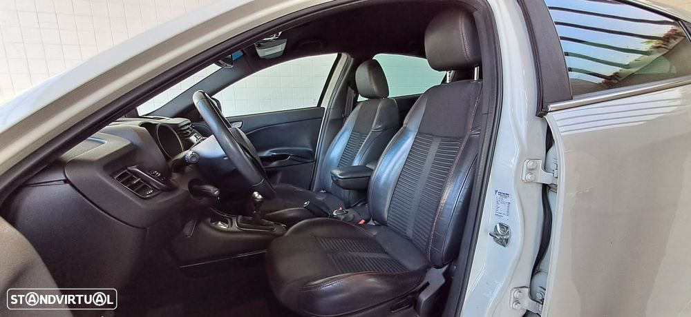 Alfa Romeo Giulietta 1.6 JTDm Distinctive - 11